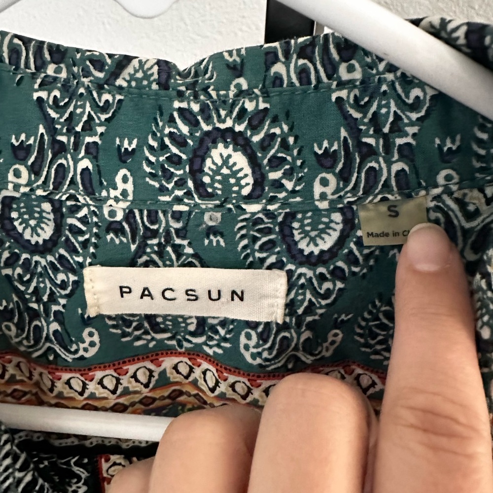 Pacsun size small button down shirt - Picture 3 of 4